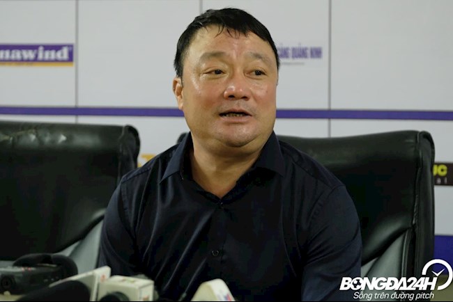 HLV Trương Việt Hoàng: “Thất bại này là điều đáng khích lệ”