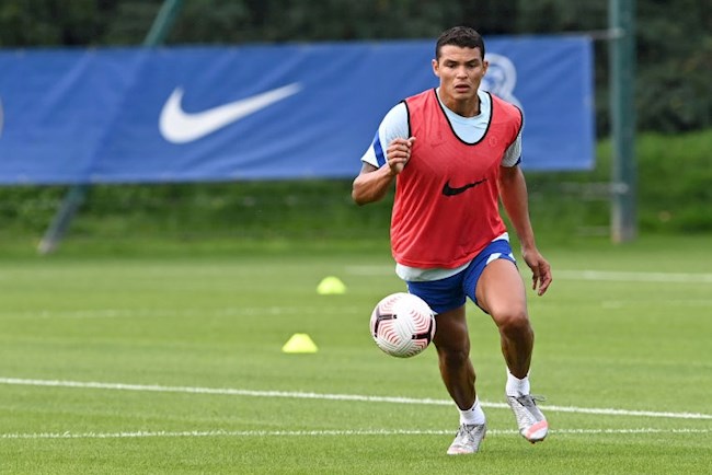 Thủ lĩnh phòng ngự Chelsea thừa nhận sợ bóng bổng