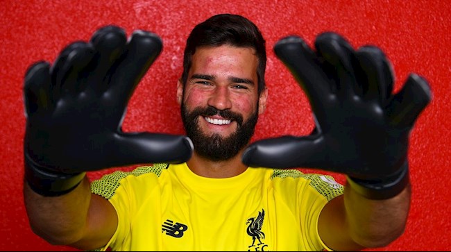 Thủ môn Alisson Becker.jpg