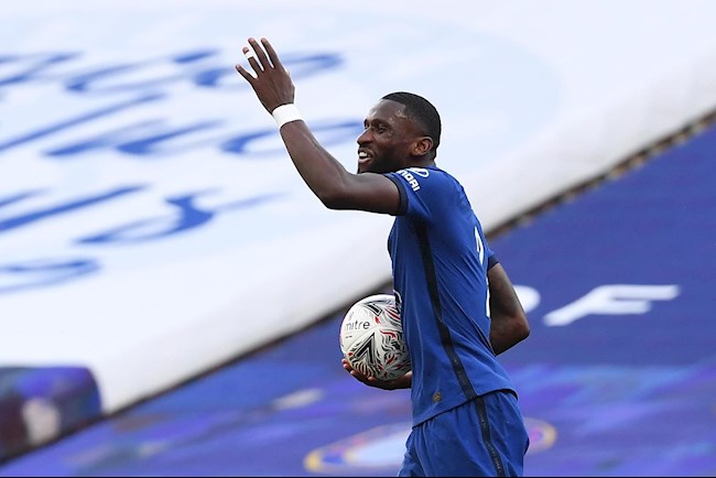 Lampard bóng gió việc loại Rudiger khỏi kế hoạch tại Chelsea