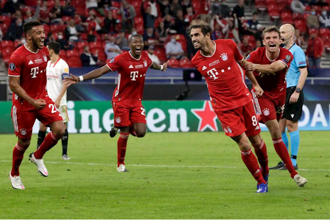 Javi Martinez (so 8) ghi ban quyet dinh chien thang cho Bayern Munich
