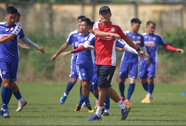 Cựu trung vệ ĐT Việt Nam trở thành trợ lý của HLV Chung Hae-seong