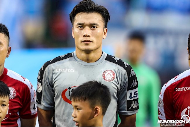 Bùi Tiến Dũng chắc suất ra sân cho CLB TP.HCM ở hai vòng cuối V-League