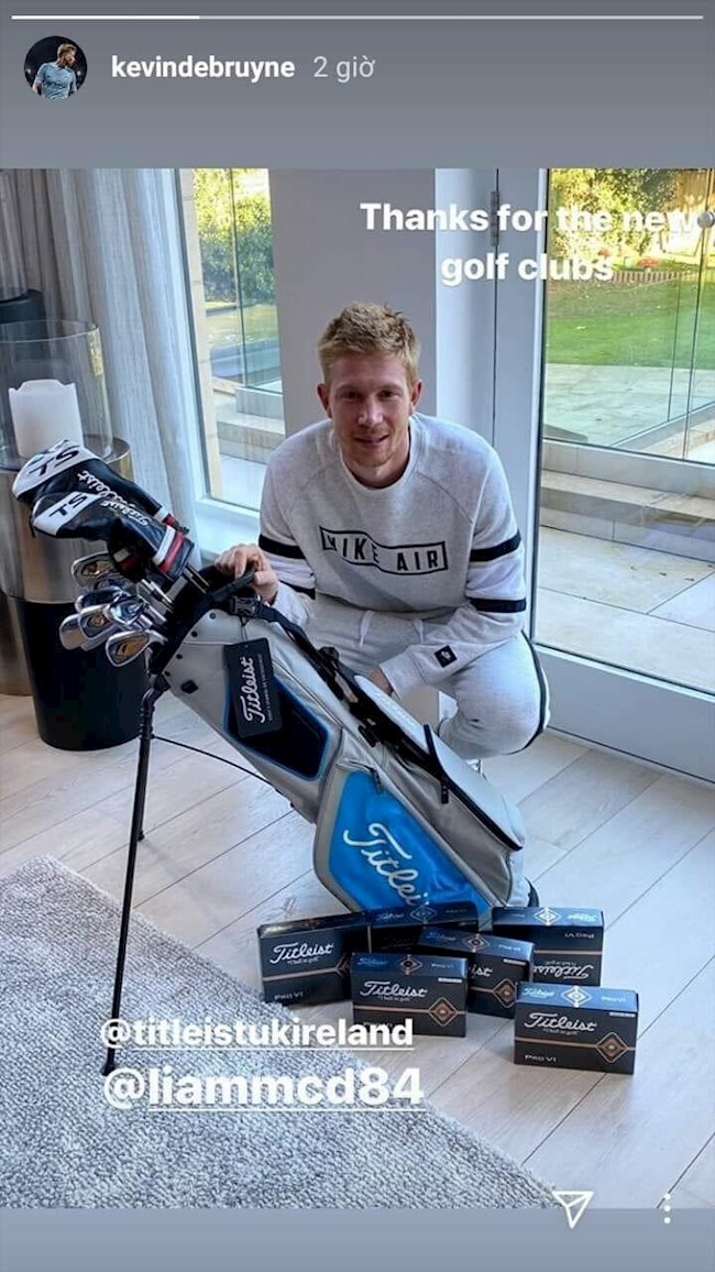  De Bruyne tìm kiếm niềm vui trên sân golf hình ảnh