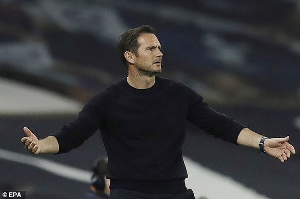 Thua liểng xiểng, Lampard vẫn tự tin hạ gục Palace