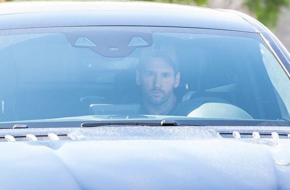 Lionel Messi chính thức trở lại tập luyện ở Barca hình ảnh