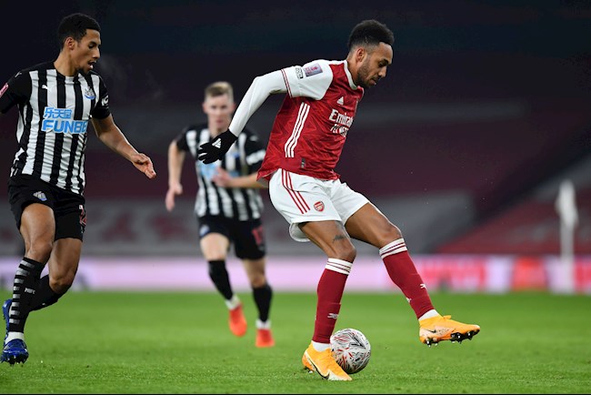 Aubameyang tiếp tục dẫn dắt hàng công Arsenal ở trận này Aubameyang tiếp tục dẫn dắt hàng công Arsenal ở trận này