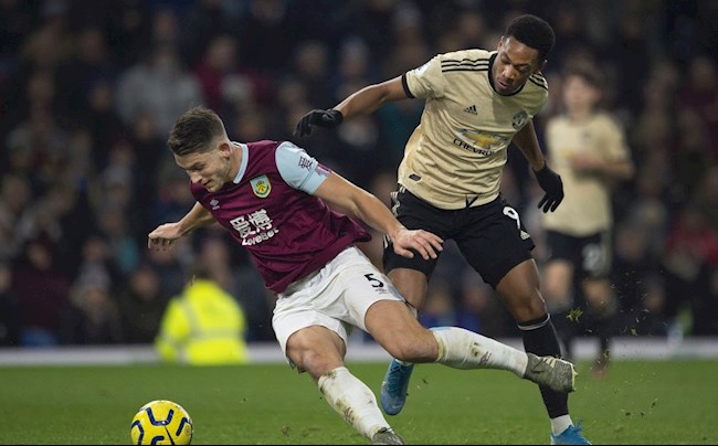 Burnley vs MU Chủ nhà vắng 4 cầu thủ hình ảnh