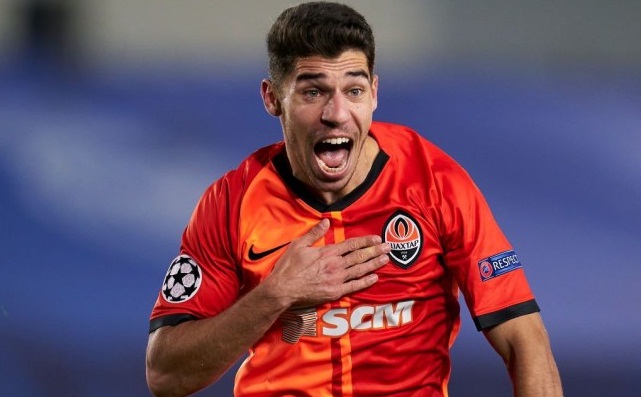 Arsenal đạt được thỏa thuận mua tiền vệ Manor Solomon hình ảnh