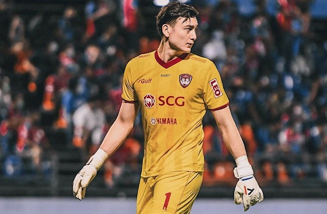 Muangthong United cho Đặng Văn Lâm cơ hội cuối để xin lỗi