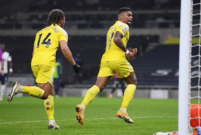 Jose Mourinho Tottenham đang chơi một trò mạo hiểm hình ảnh Jose Mourinho Tottenham đang chơi một trò mạo hiểm hình ảnh