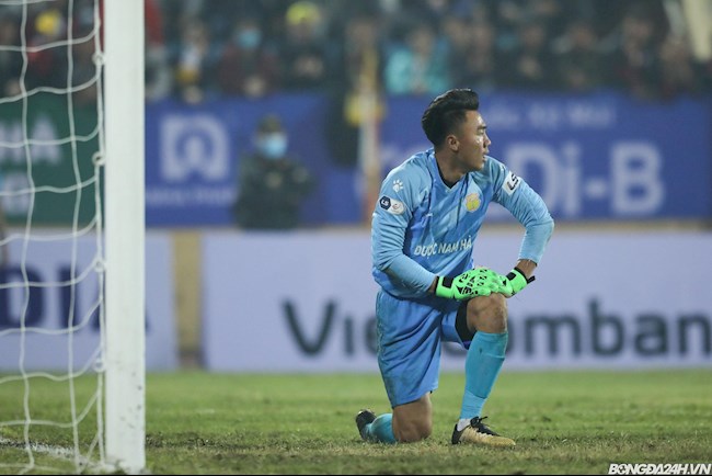 Chân dung thủ môn Nam Định gieo sầu cho dàn sao Hà Nội FC hình ảnh