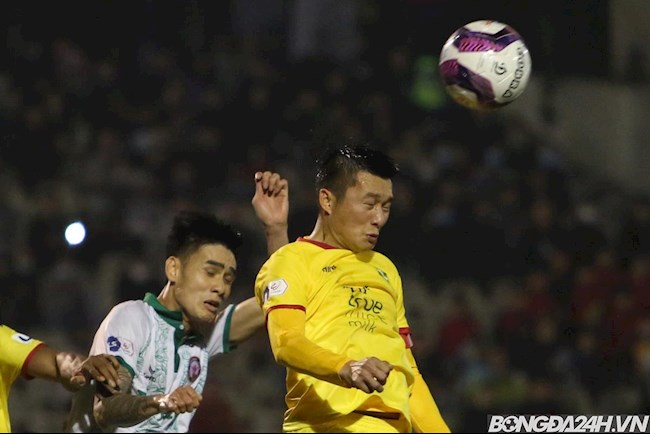 ẢNH Văn Đức cứu SLNA khỏi trận thua trên sân nhà trong ngày ra quân VLeague 2021 hình ảnh 2