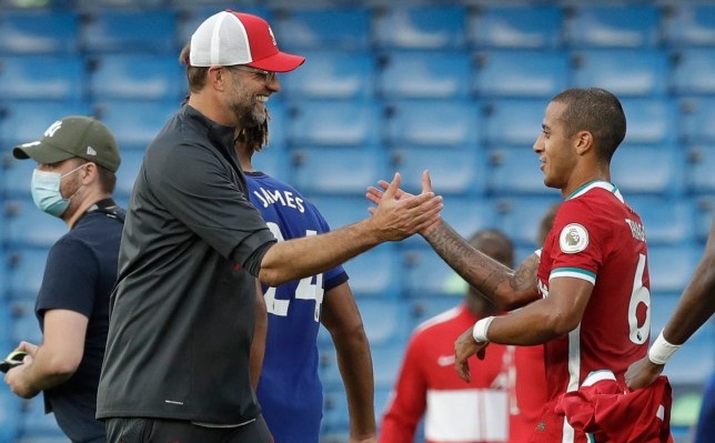 HLV Jurgen Klopp dùng một cầu thủ dọa MU