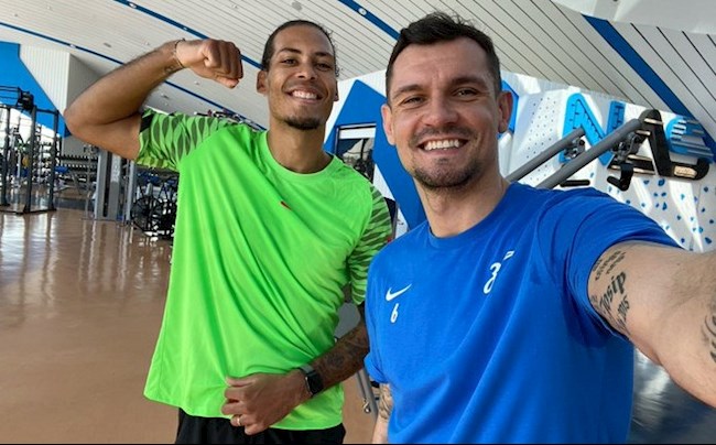 Trung vệ Virgil van Dijk báo tin vui cho NHM Liverpool hình ảnh