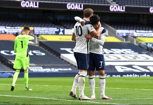 Son Heung Min tiếc nuối vì không thể đáp lễ Harry Kane