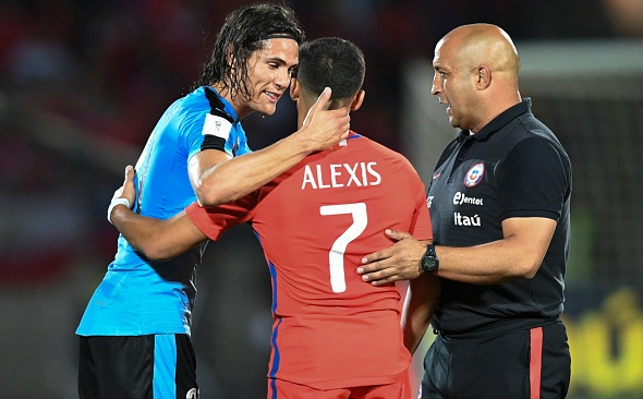 Cavani đá 17 trận bằng 2 năm của Alexis Sanchez ở MU
