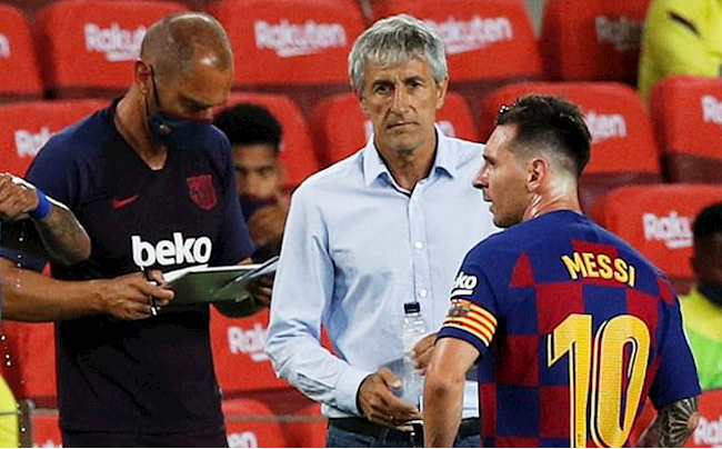 HLV Quique Setien tức điên người với Barca
