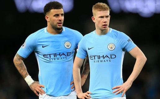 Pep lên tiếng về chấn thương của Walker và De Bruyne