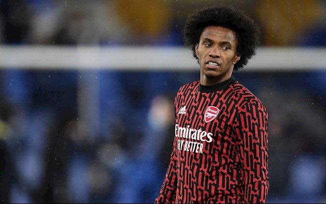 Willian đang là gánh nặng ở Arsenal