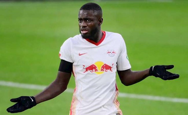 Bayern tuyên chiến với MU và Chelsea vụ Dayot Upamecano hình ảnh