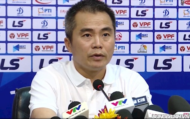 HLV Phạm Minh Đức đặt mục tiêu khiêm tốn ở V-League 2021