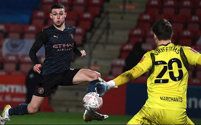 Khó tin với khả năng ghi bàn của Phil Foden