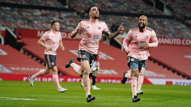 Sheffield bất ngờ vươn lên dẫn trước 1-0