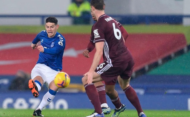 Khó tin với khả năng sút xa của James Rodriguez