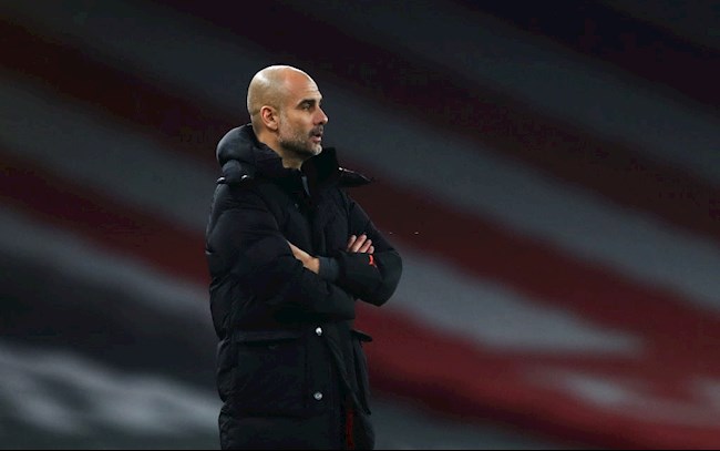 Sự thực dụng của Pep Guardiola đã giúp Manchester City phòng ngự cân bằng hơn