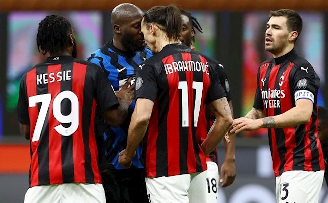 Ibrahimovic và Lukaku nhận án phạt sau màn thiết đầu công