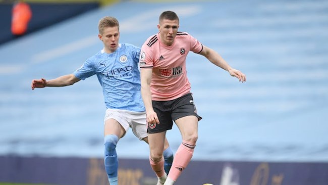 Hàng thủ Man City lại giữ sạch lưới