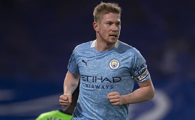 Tiền vệ De Bruyne ấm ức với Man City vì ... Lionel Messi