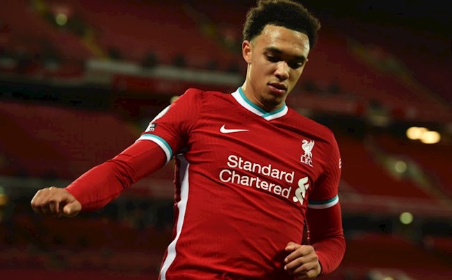 Thánh tạt Alexander-Arnold lập kỉ lục tạt bóng siêu tệ hình ảnh