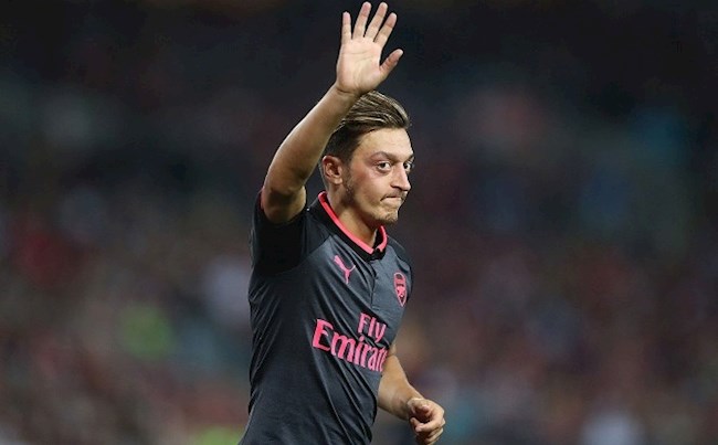 Arsenal thanh lý thành công tiền vệ Mesut Ozil hình ảnh