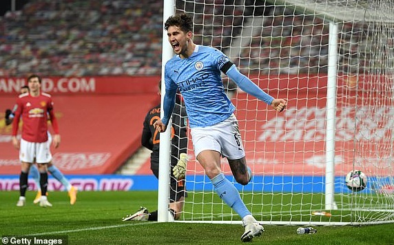 John Stones được ca ngợi vì hồi sinh mạnh mẽ ở Man City