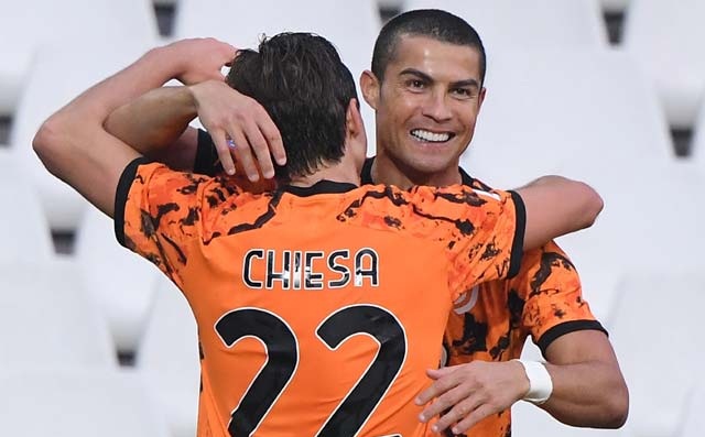 Tiền vệ Federico Chiesa tỏa sáng trước AC Milan nhờ Ronaldo hình ảnh