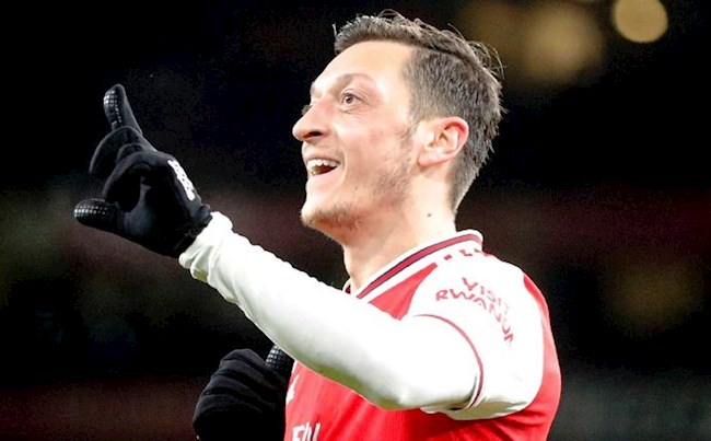 Fenerbahce lên tiếng về khả năng chiêu mộ tiền vệ Mesut Ozil hình ảnh