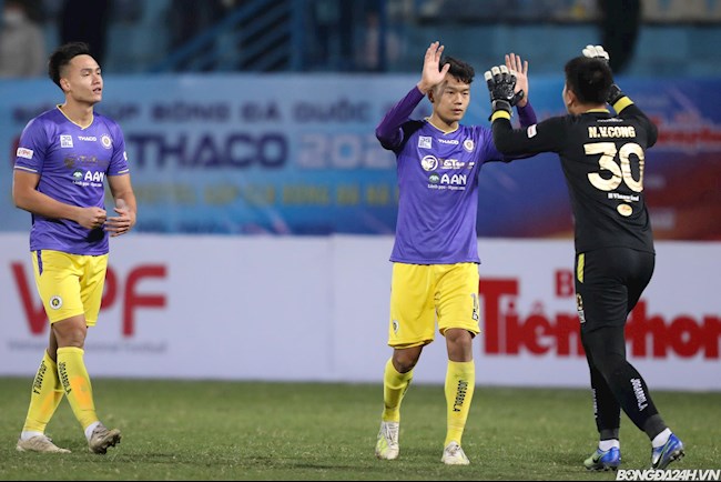 Thành Chung Bùi Hoàng Việt Anh Hà Nội vs Viettel