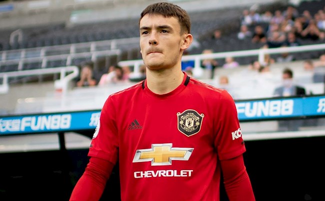 MU chính thức gọi trở lại tiền vệ Dylan Levitt hình ảnh