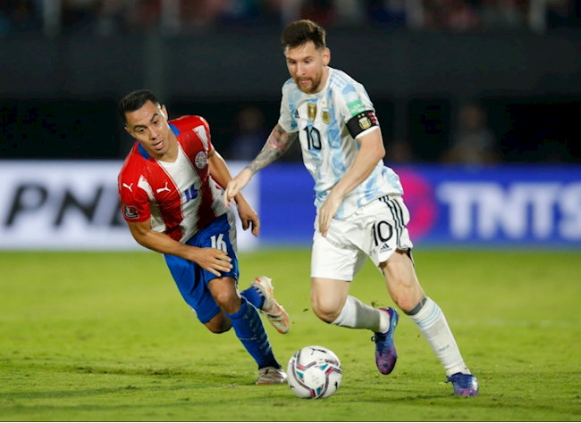 Lionel Messi khiến ĐT Argentina và CLB PSG lo lắng