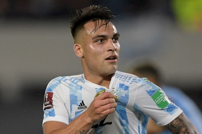 Trước khi rời sân, Lautaro Martinez ấn định tỷ số 3-0 Trước khi rời sân, Lautaro Martinez ấn định tỷ số 3-0
