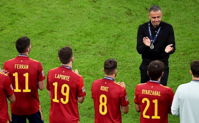 Sao trẻ Barca được HLV Enrique triệu tập tham dự World Cup vào phút chót