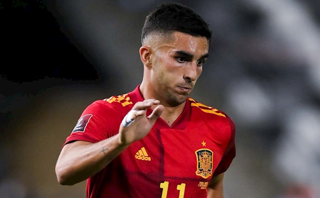 Man City nhận tin dữ từ Ferran Torres