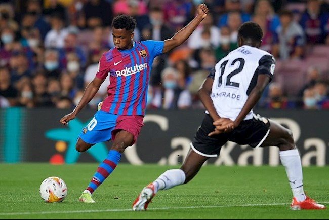 Ansu Fati tiếp tục tỏa sáng