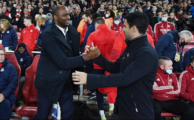 Arteta bắt tay Vieira Palace vs Arsenal Arteta bắt tay Vieira Palace vs Arsenal