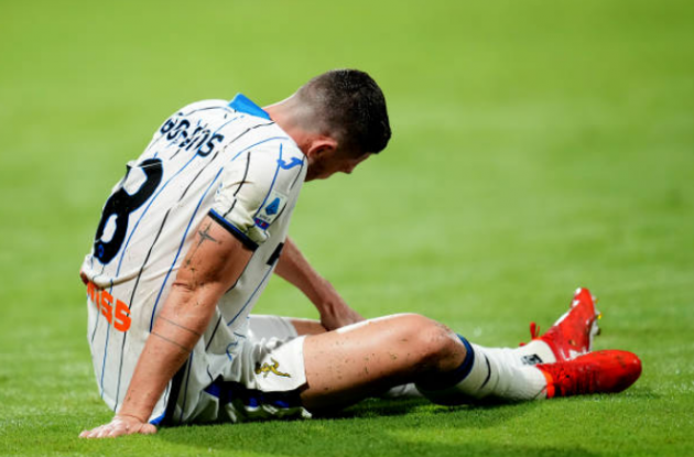 Robin Gosens khó ra sân trước MU