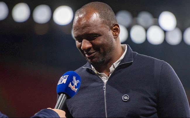 Vieira đau đớn khi bị Arsenal cầm hòa