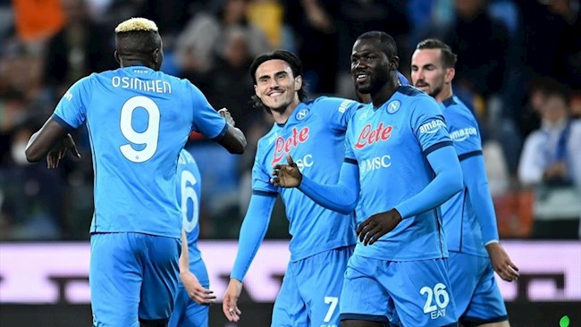 Napoli toàn thắng sau 8 vòng đầu tiên ở Serie A Napoli toàn thắng sau 8 vòng đầu tiên ở Serie A