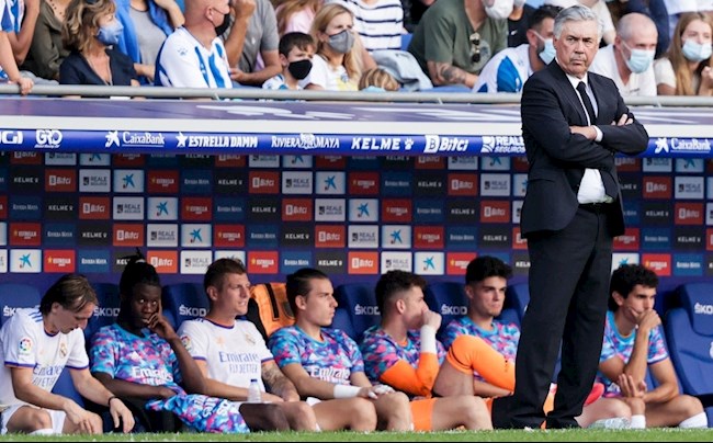 Ancelotti thận trọng trước chuyến làm khách tới Camp Nou